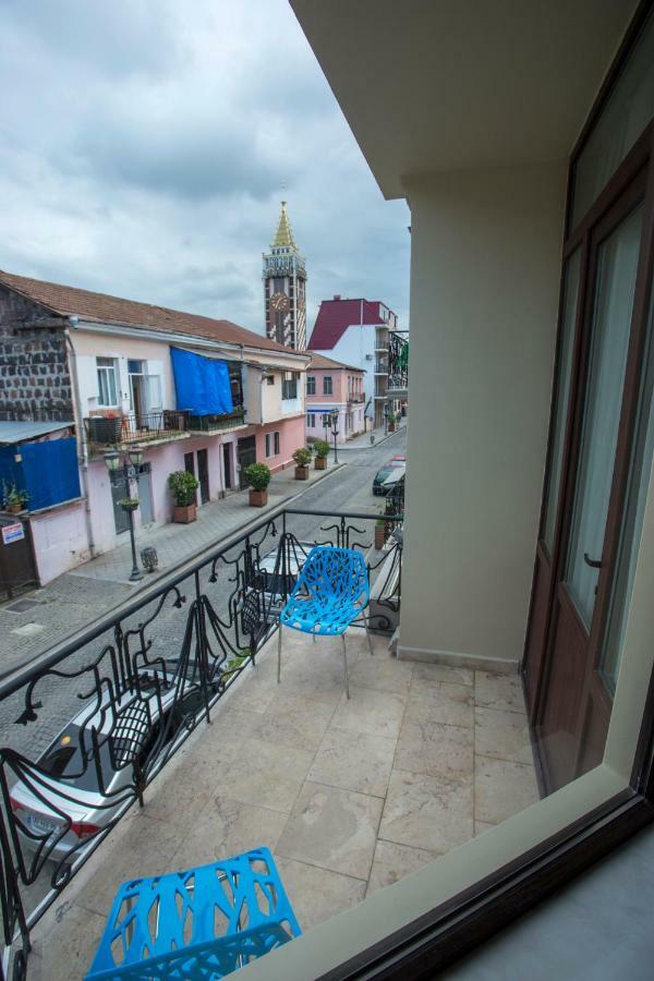 Downtown Hotel Batumi Exterior photo